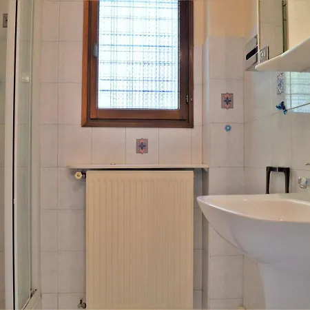 Bormes-les-mimosas, 3 Pieces, 4 Personnes - Fr-1-251-76